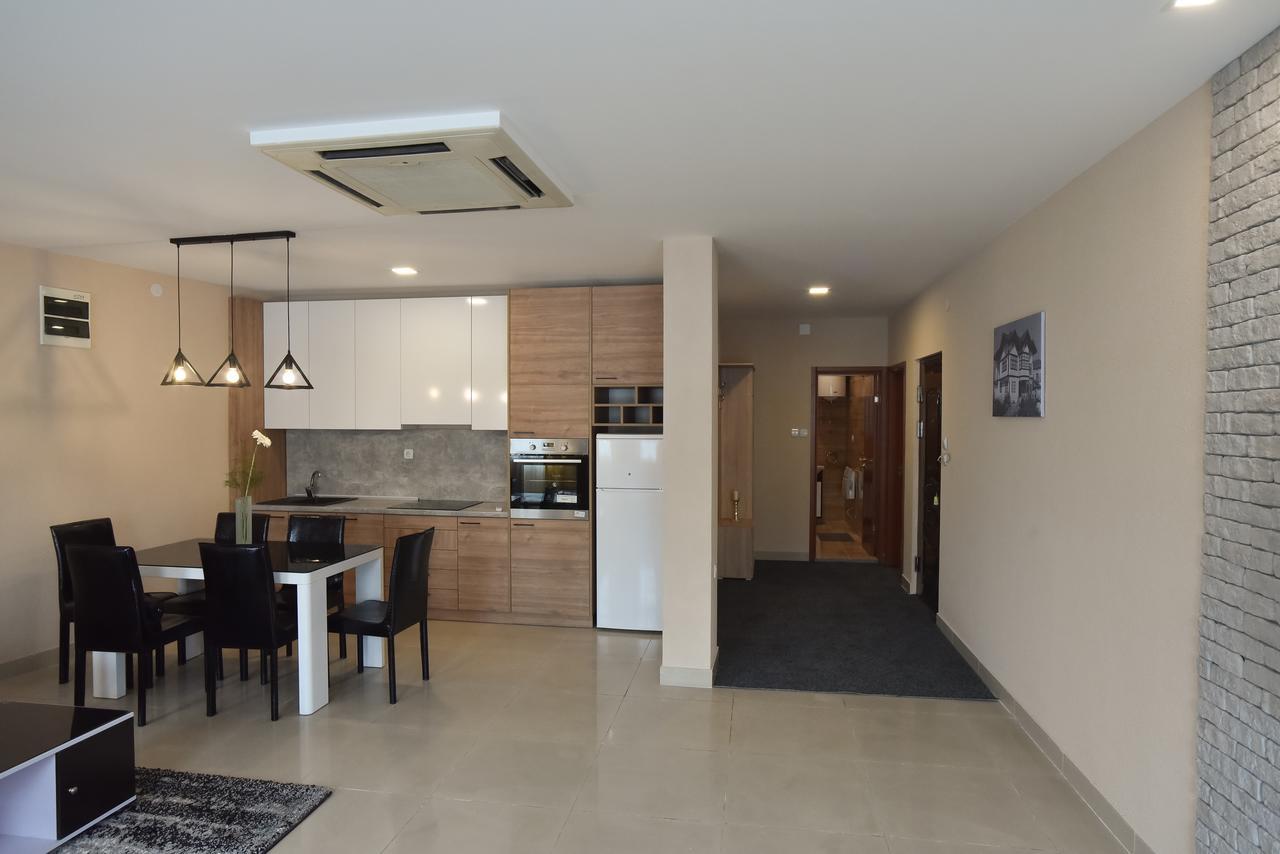 City Center Apartments Pirot Exteriör bild