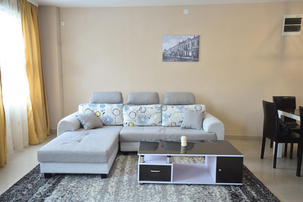 City Center Apartments Pirot Exteriör bild