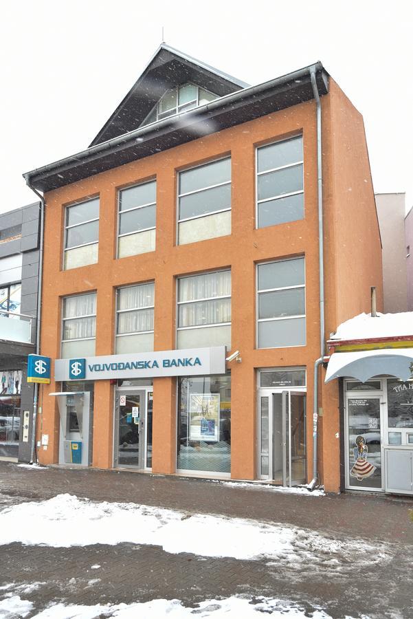 City Center Apartments Pirot Exteriör bild