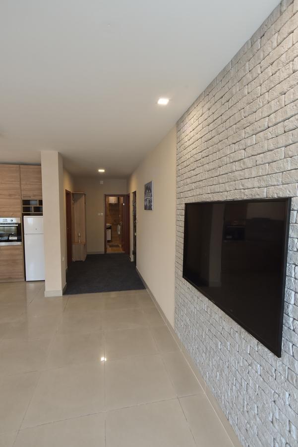 City Center Apartments Pirot Exteriör bild