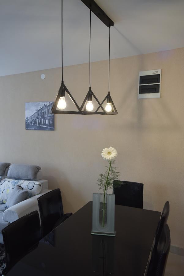 City Center Apartments Pirot Exteriör bild