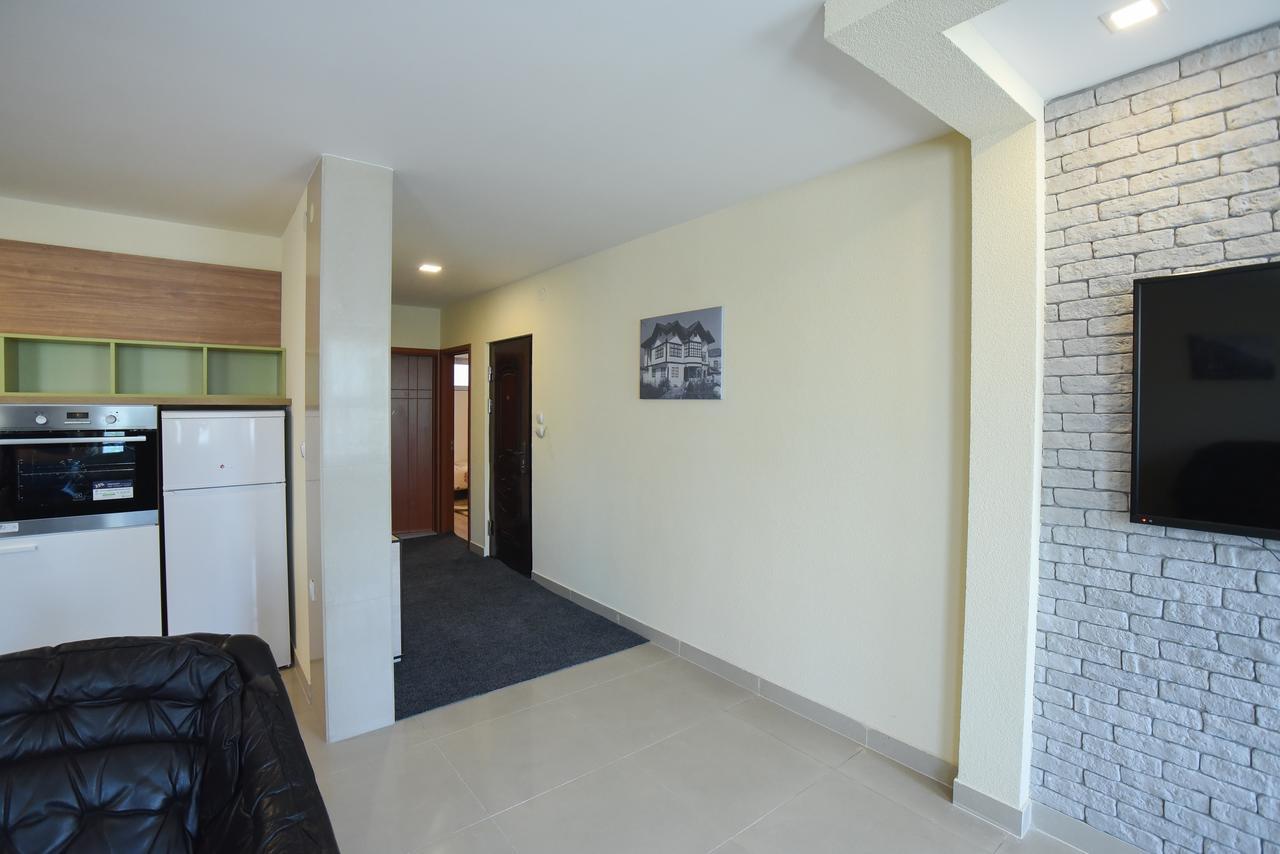 City Center Apartments Pirot Exteriör bild