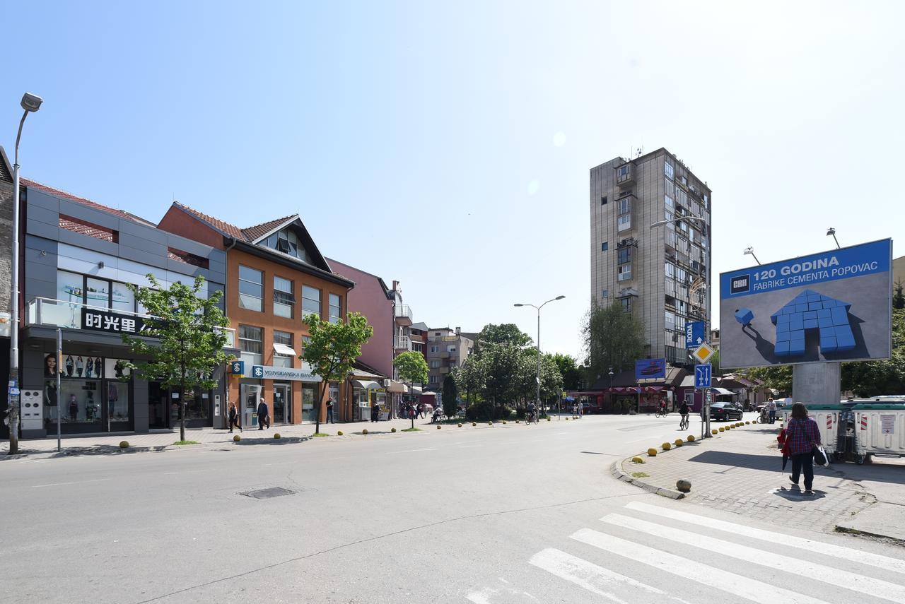 City Center Apartments Pirot Exteriör bild